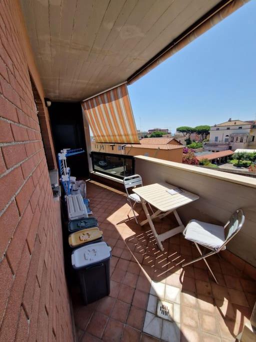Terrazza A Nettuno E Chiesa Giubilare Santa Maria Goretti Екстериор снимка