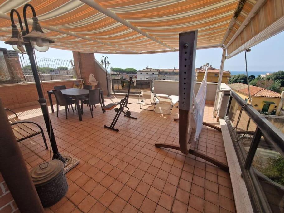 Terrazza A Nettuno E Chiesa Giubilare Santa Maria Goretti Екстериор снимка